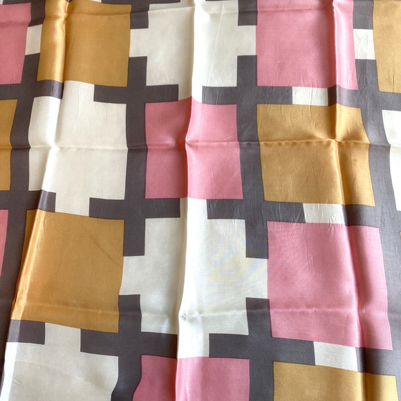 Vintage Silky Acetate Scarf Pink Gray Cream Peach Geometric Tailored 1970's - Picture 5 of 6